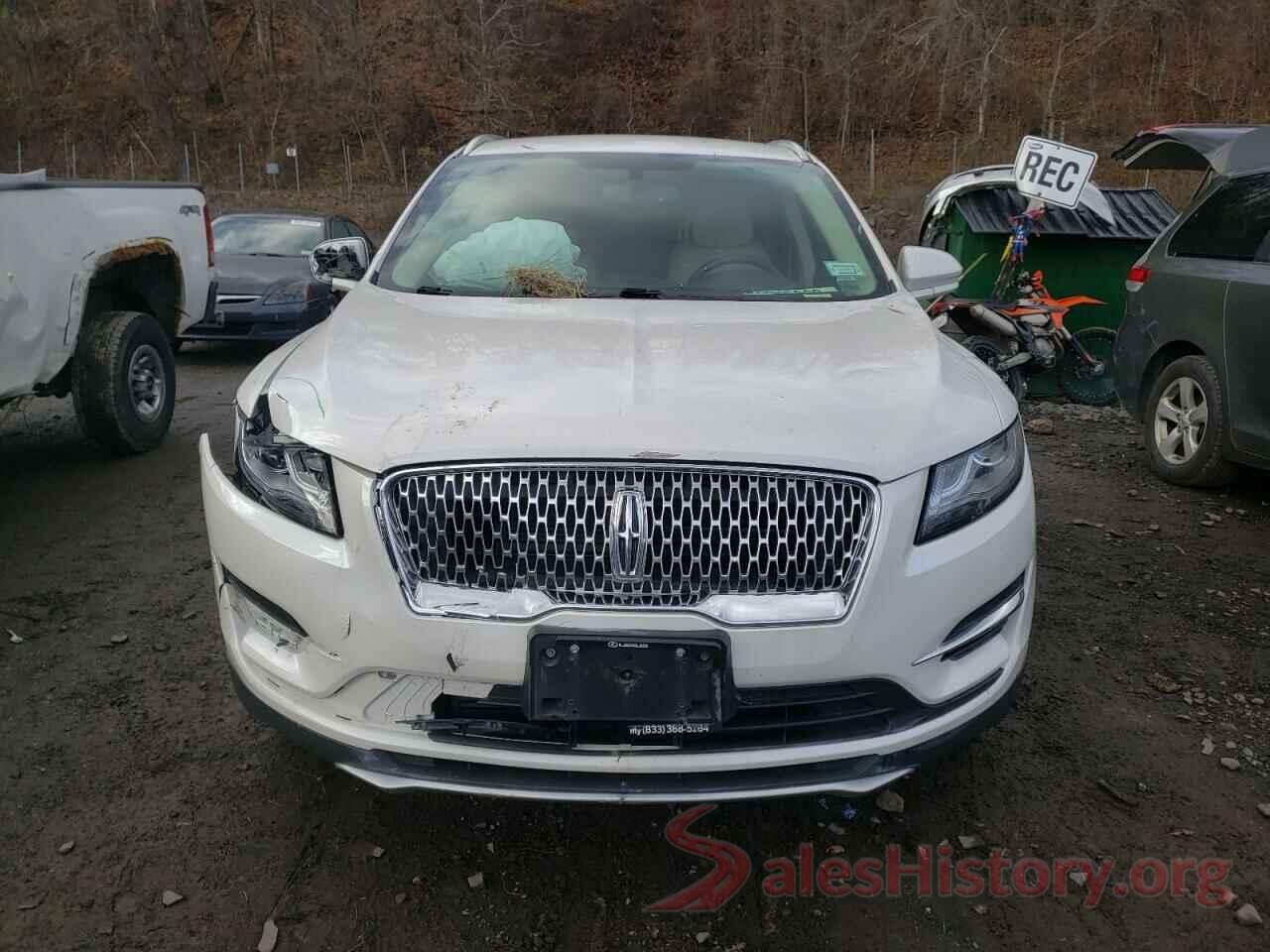 5LMCJ1D98KUL42261 2019 LINCOLN MKZ