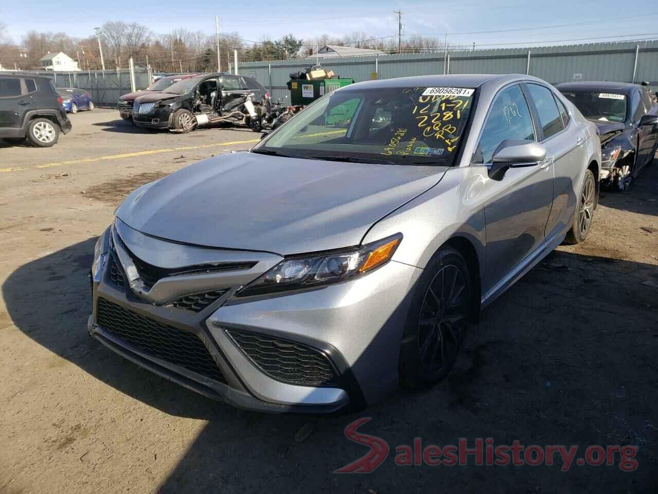 4T1G11AK2NU642281 2022 TOYOTA CAMRY