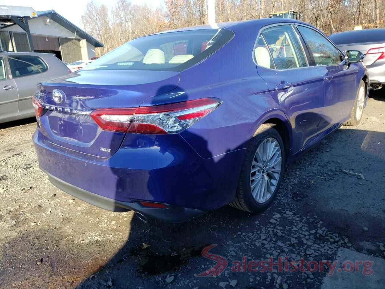 4T1B11HK5JU529399 2018 TOYOTA CAMRY