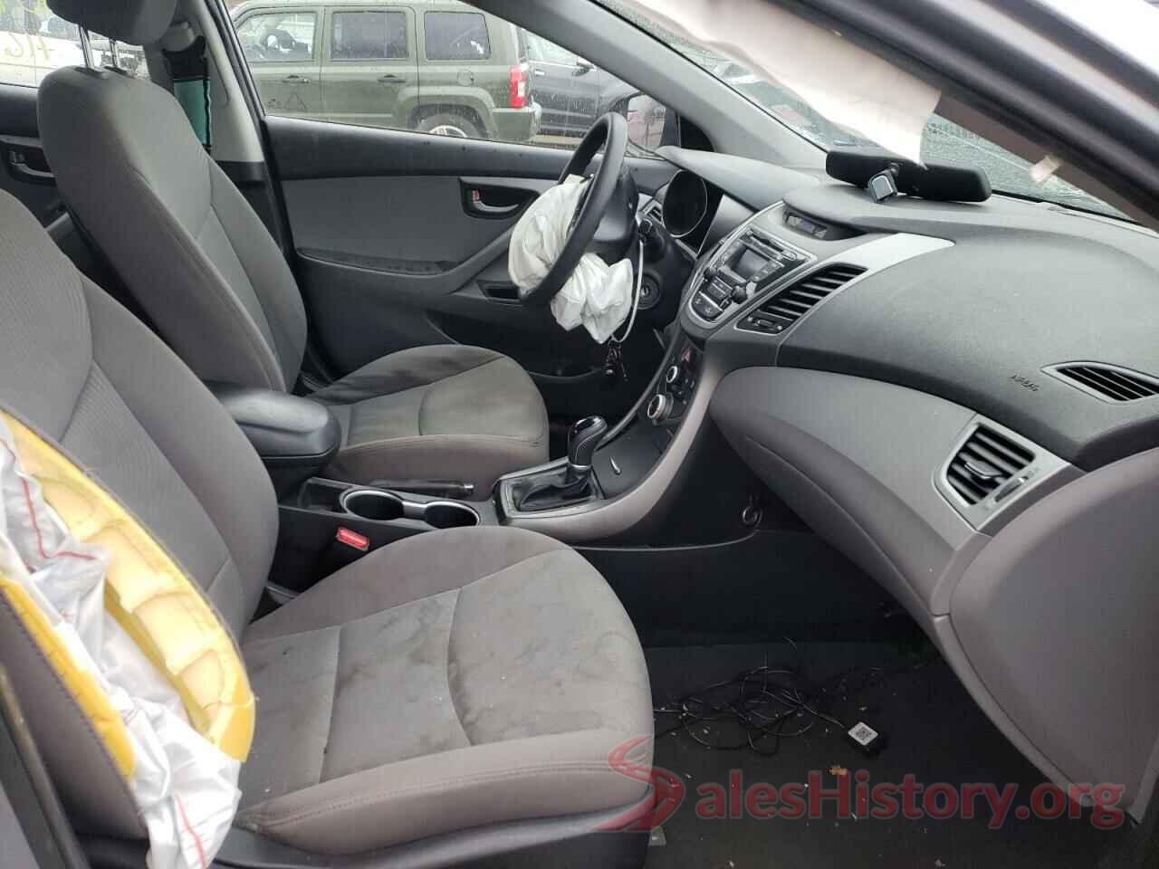 5NPDH4AE9GH793601 2016 HYUNDAI ELANTRA