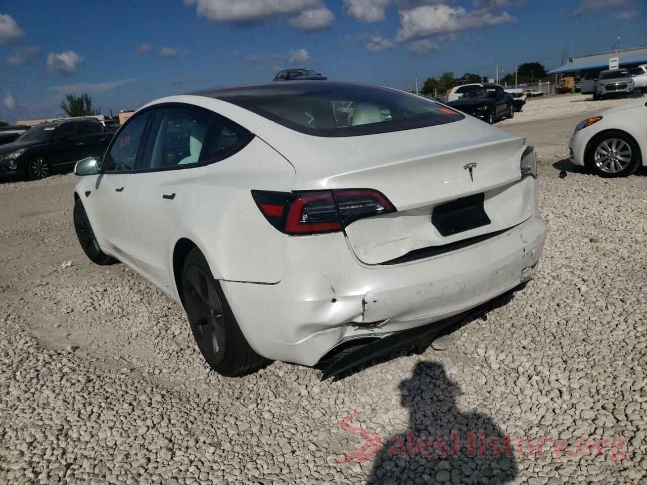 5YJ3E1EA0MF977975 2021 TESLA MODEL 3