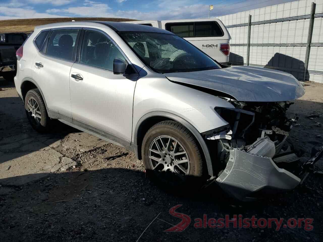 KNMAT2MV4JP552929 2018 NISSAN ROGUE