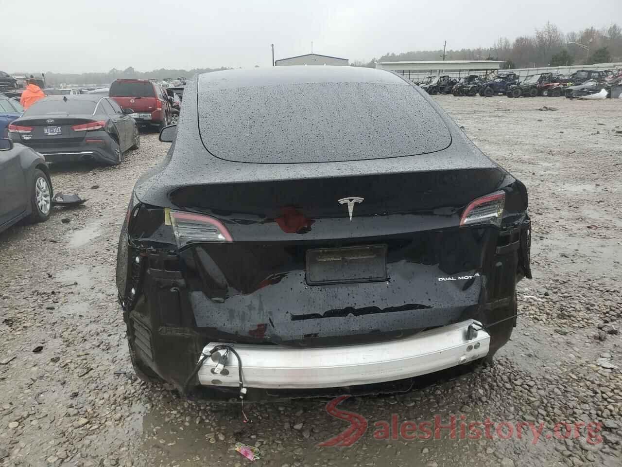 7SAYGDEE2NF427556 2022 TESLA MODEL Y