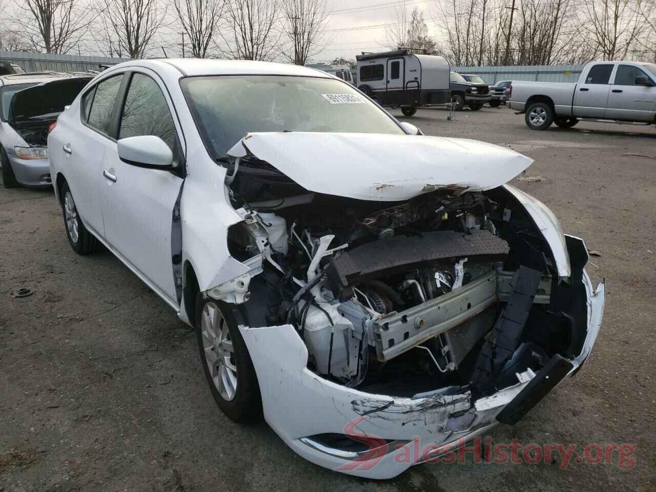 3N1CN7AP5JL812548 2018 NISSAN VERSA