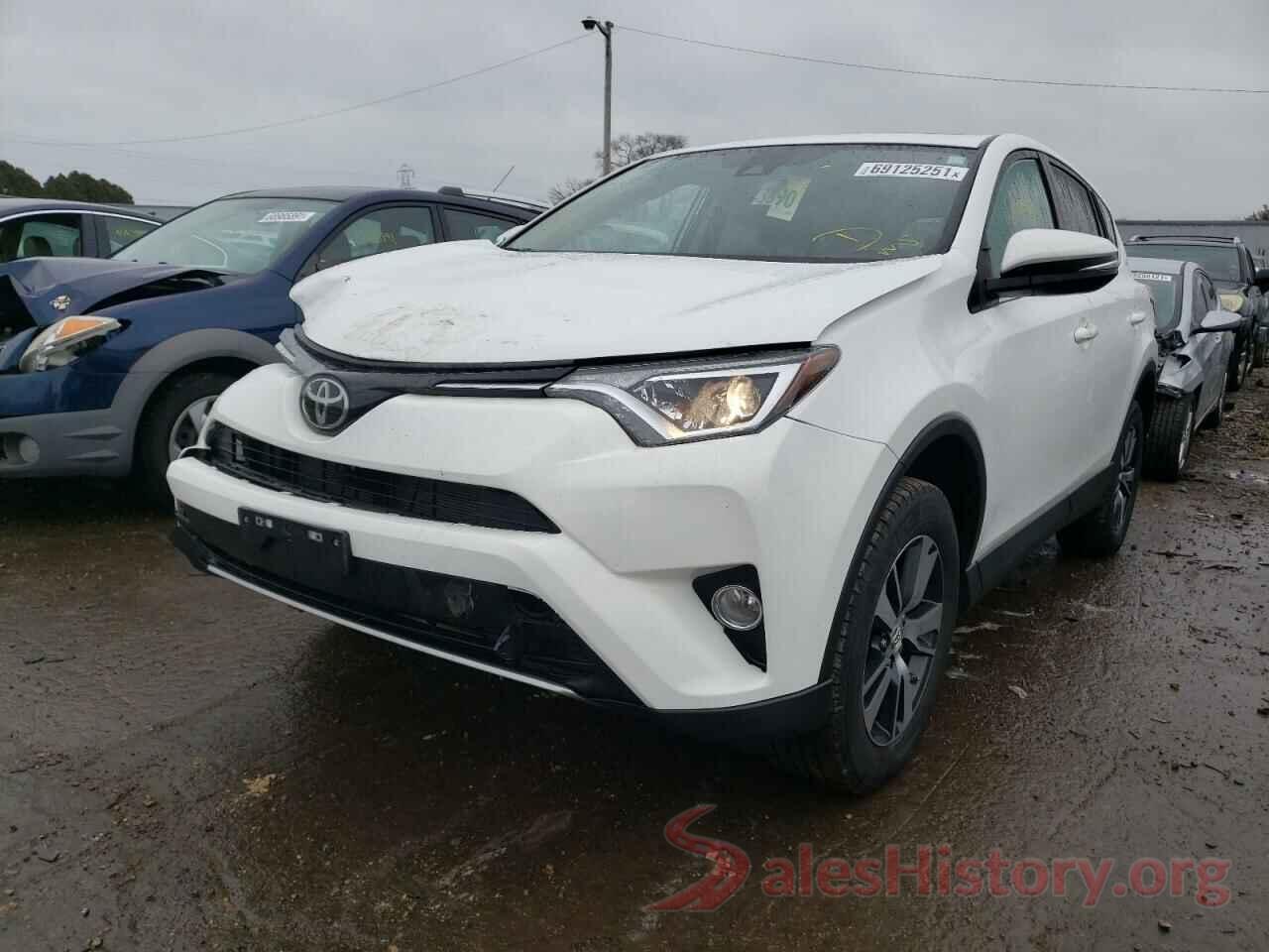 2T3RFREV8JW812299 2018 TOYOTA RAV4