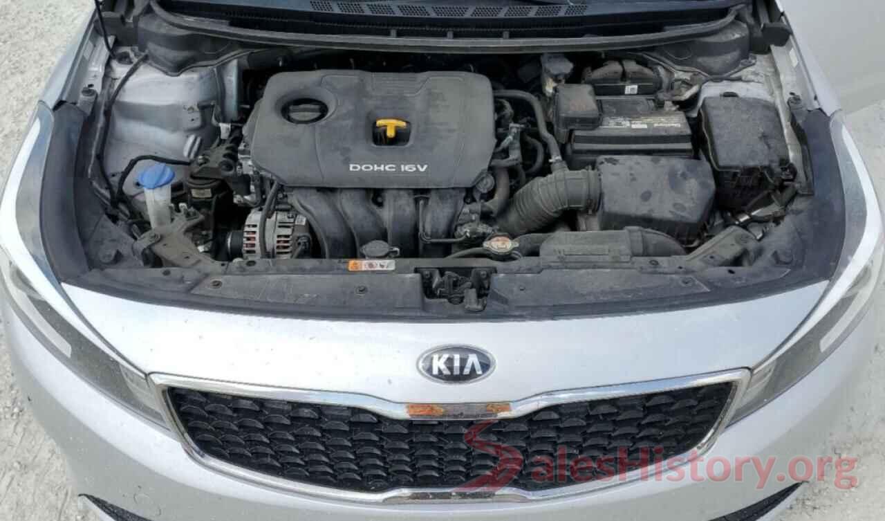 3KPFK4A79JE260235 2018 KIA FORTE