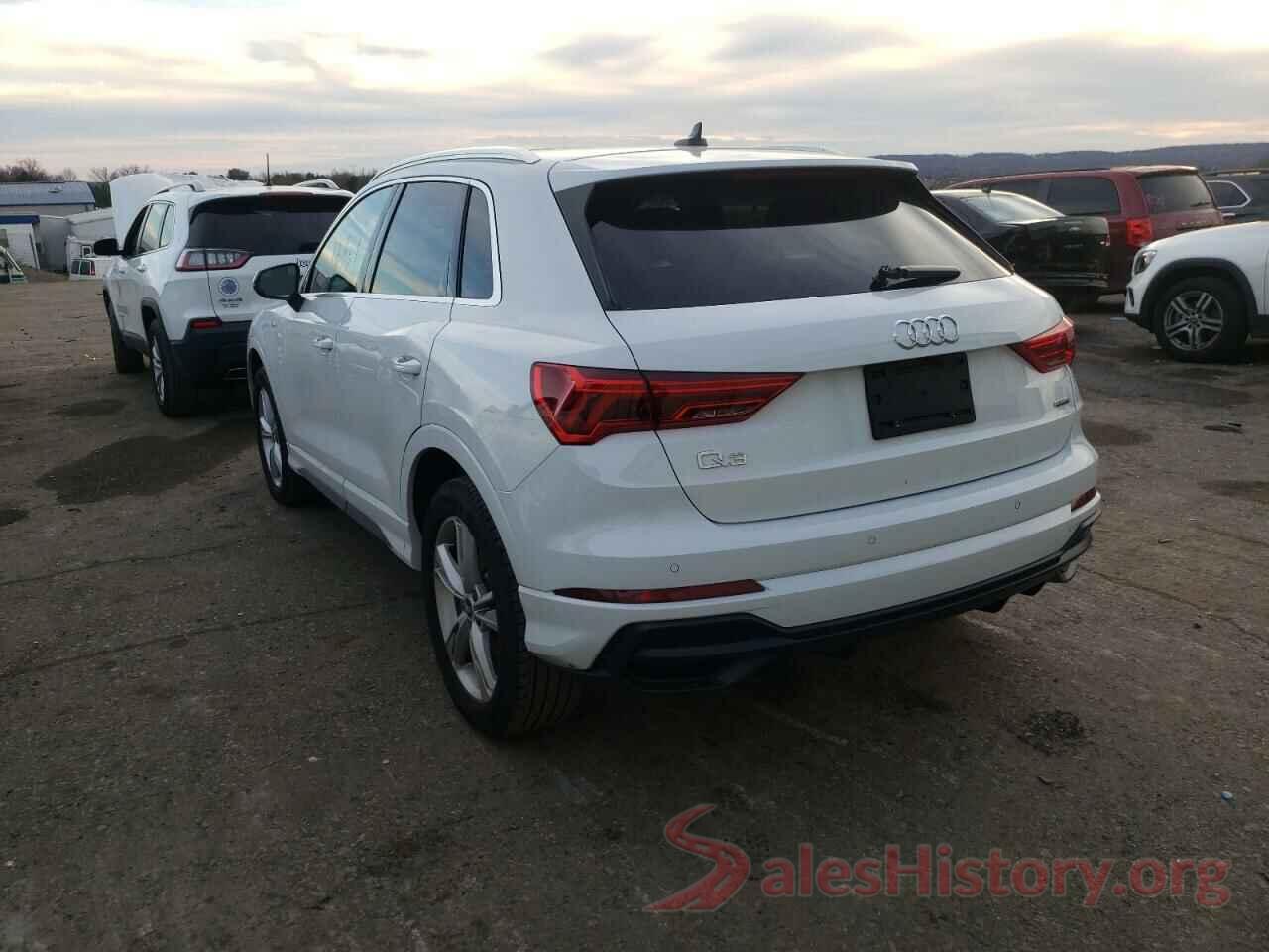 WA1DECF31M1040068 2021 AUDI Q3