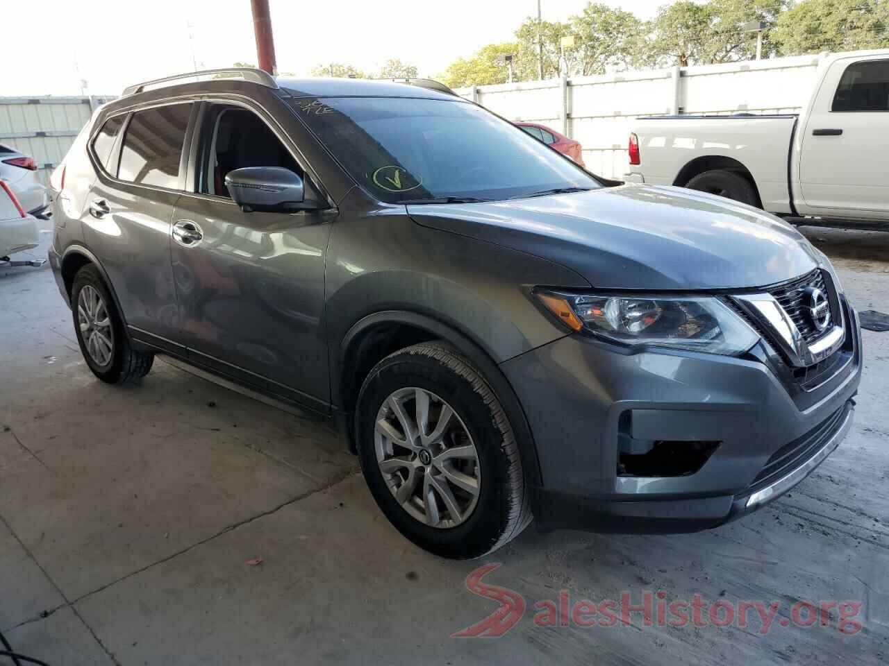 KNMAT2MT9HP568875 2017 NISSAN ROGUE