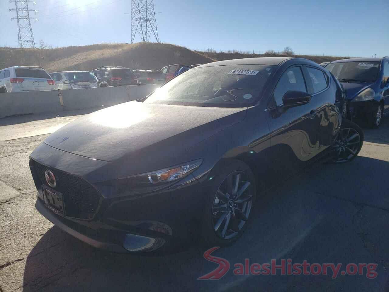 JM1BPAJM8K1137535 2019 MAZDA 3