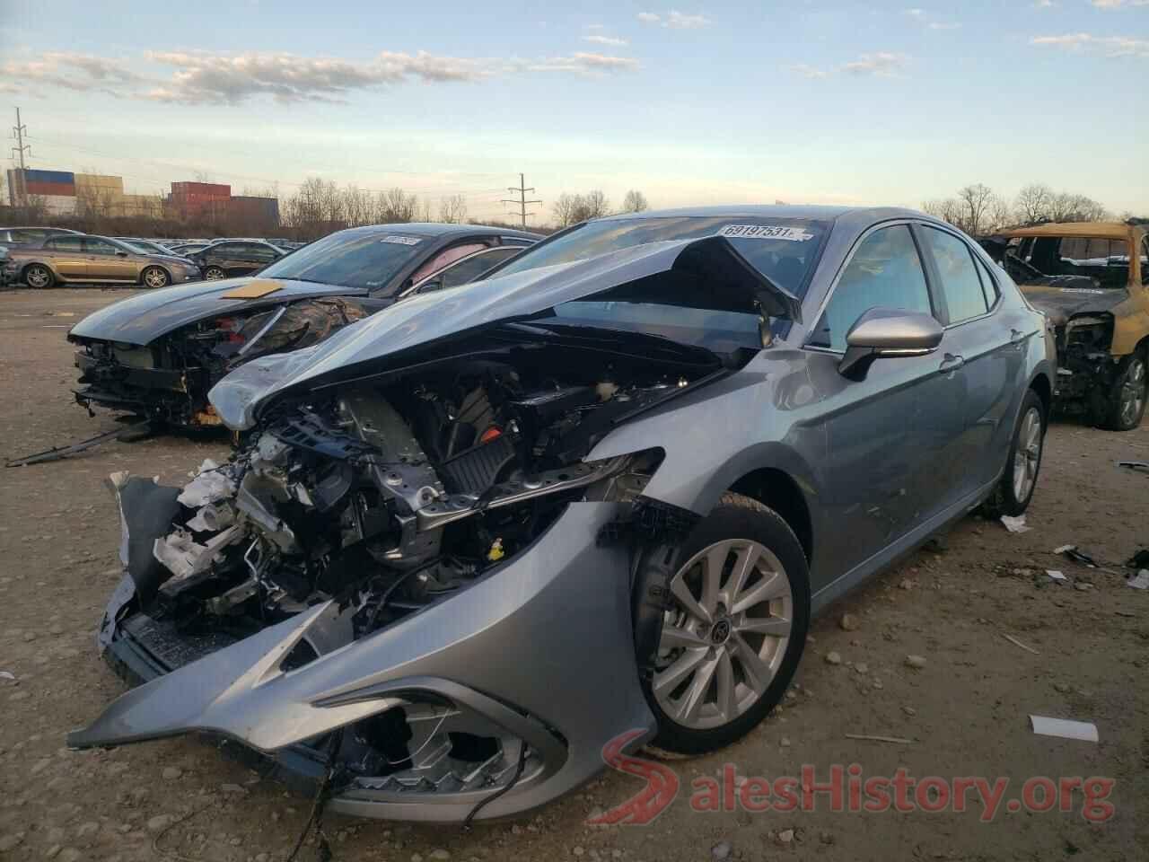 4T1R11AK9NU634221 2022 TOYOTA CAMRY