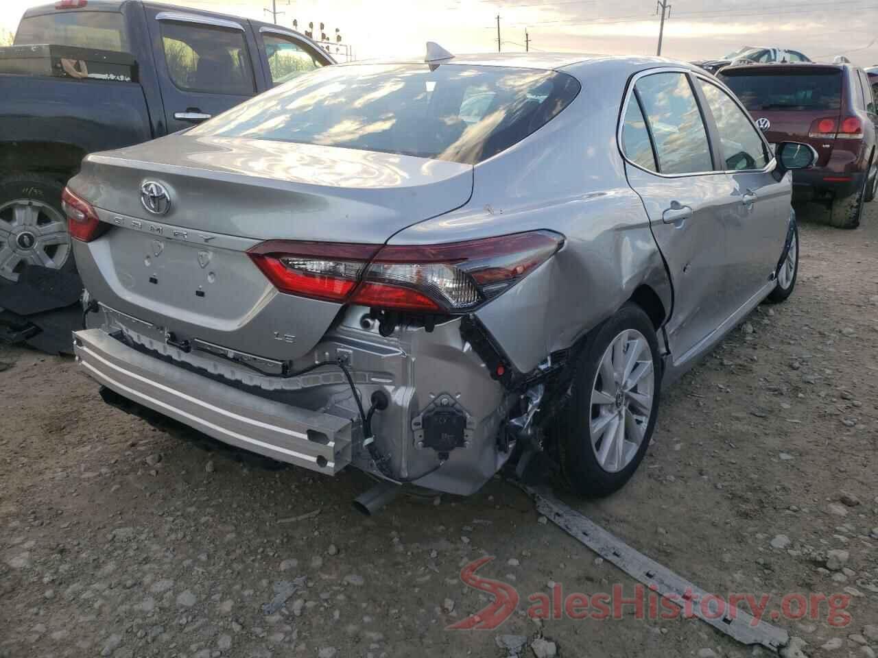 4T1R11AK9NU634221 2022 TOYOTA CAMRY