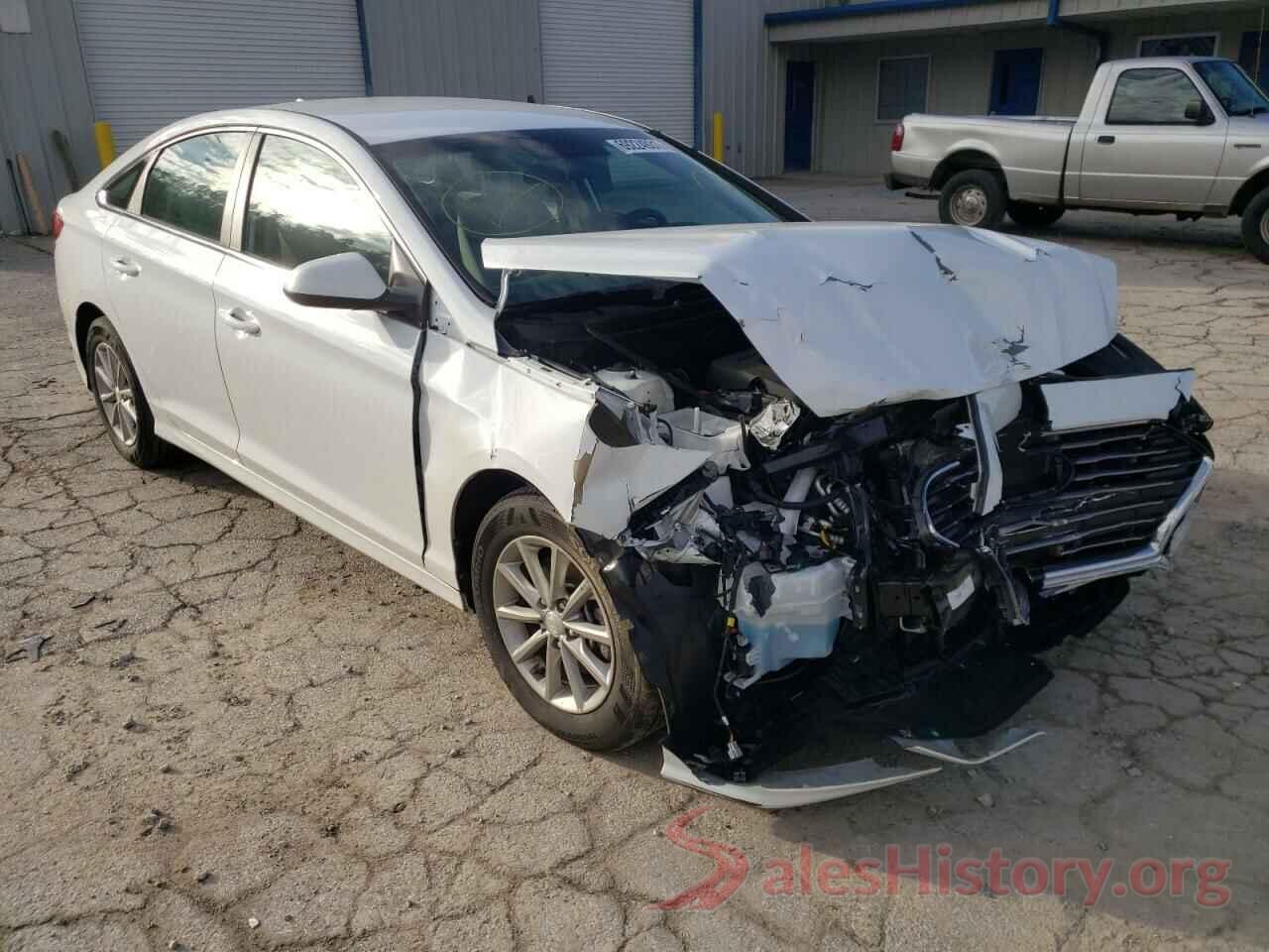 5NPE24AF0KH795678 2019 HYUNDAI SONATA