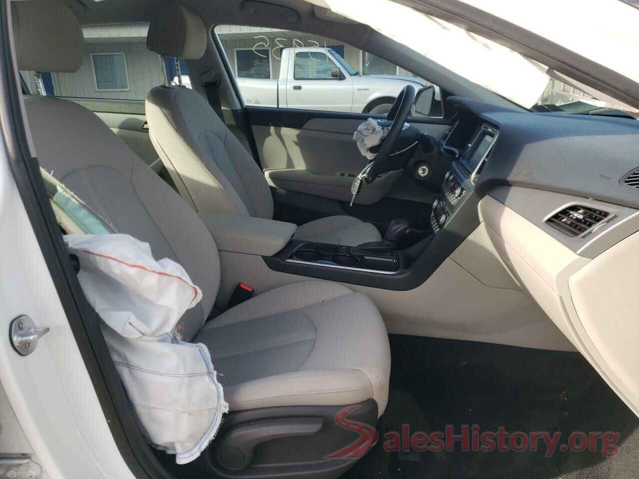 5NPE24AF0KH795678 2019 HYUNDAI SONATA