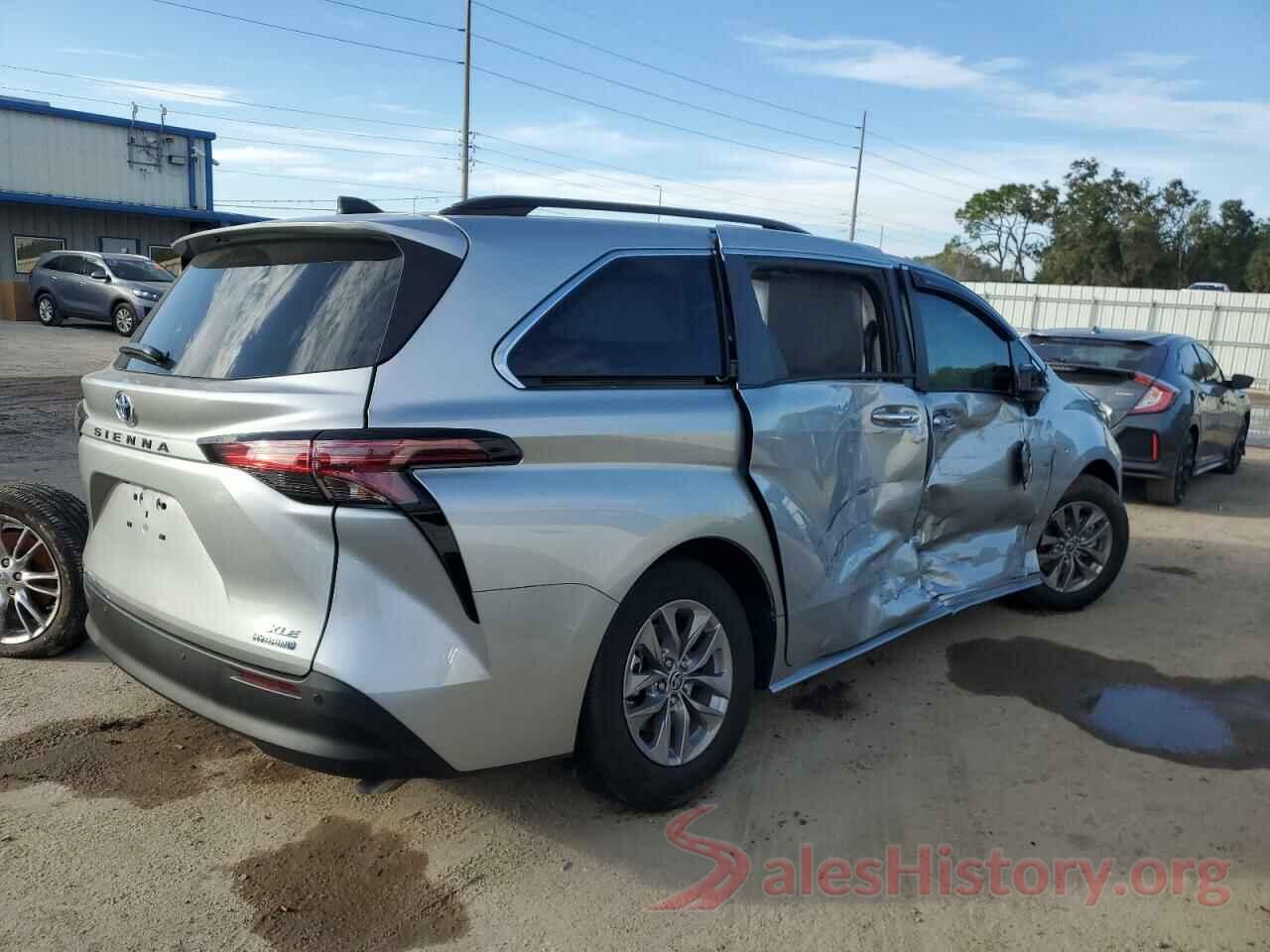 5TDYRKEC6NS135107 2022 TOYOTA SIENNA