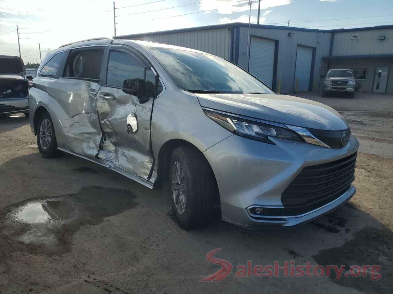 5TDYRKEC6NS135107 2022 TOYOTA SIENNA