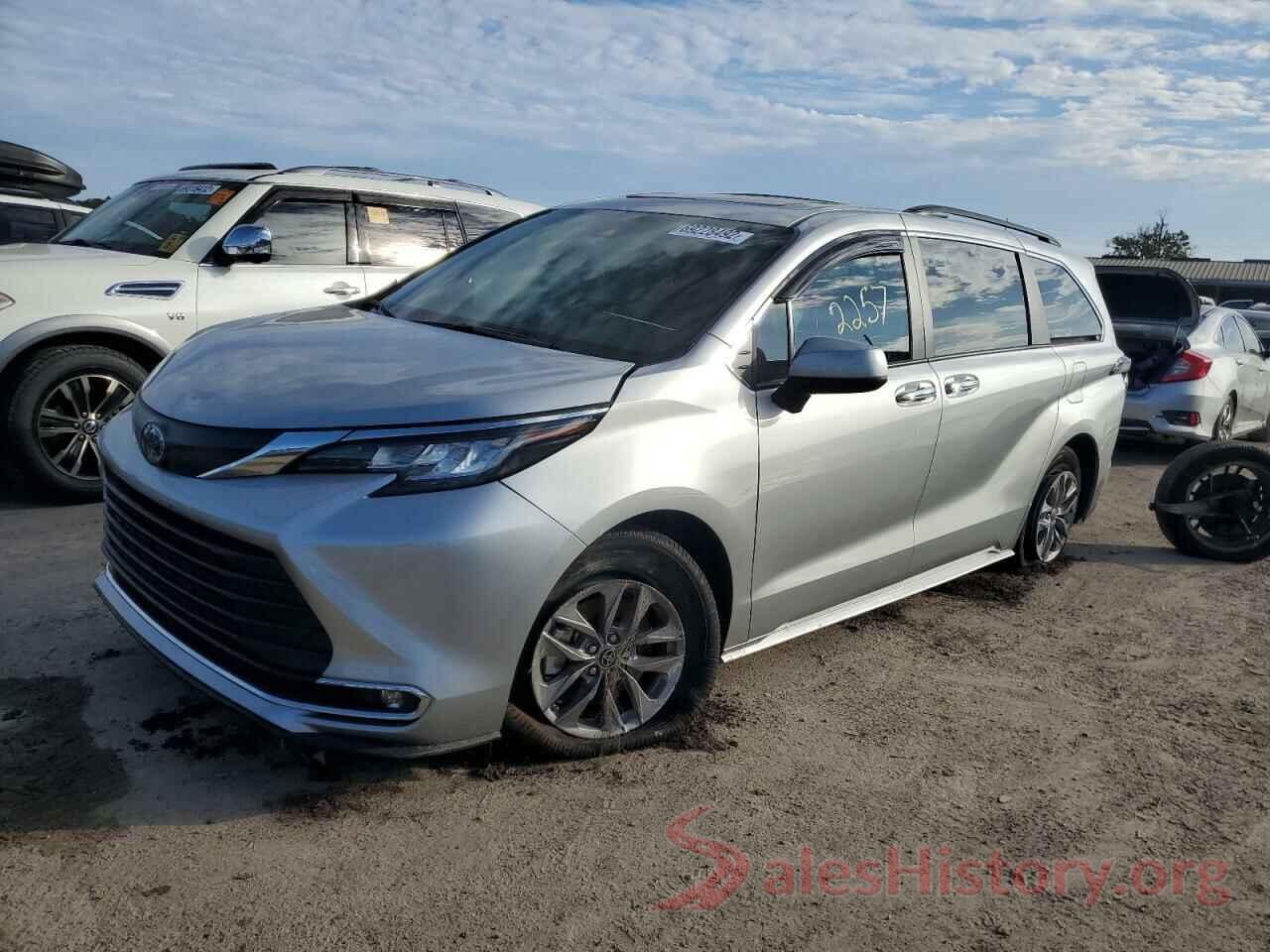 5TDYRKEC6NS135107 2022 TOYOTA SIENNA