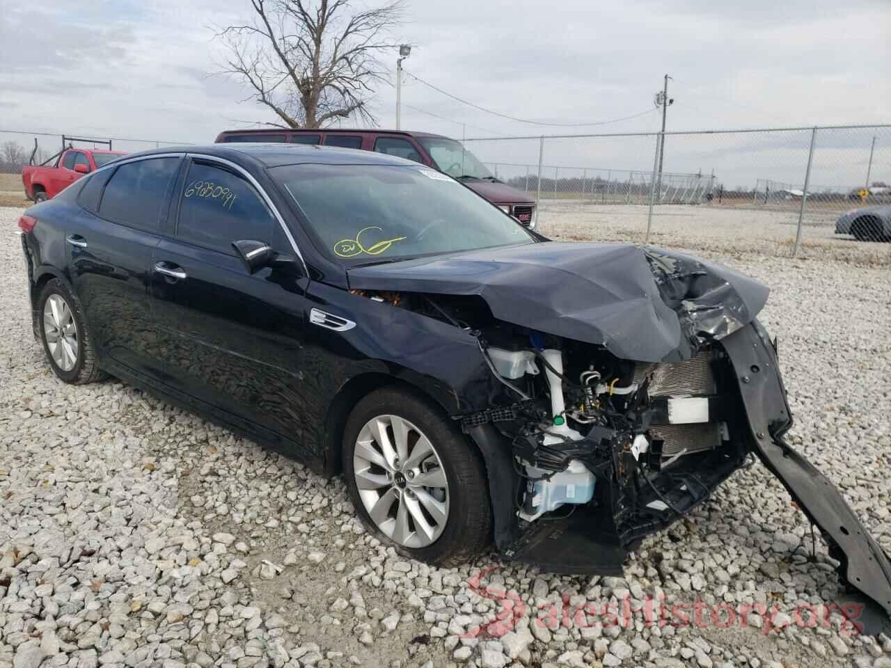 5XXGU4L39JG231821 2018 KIA OPTIMA