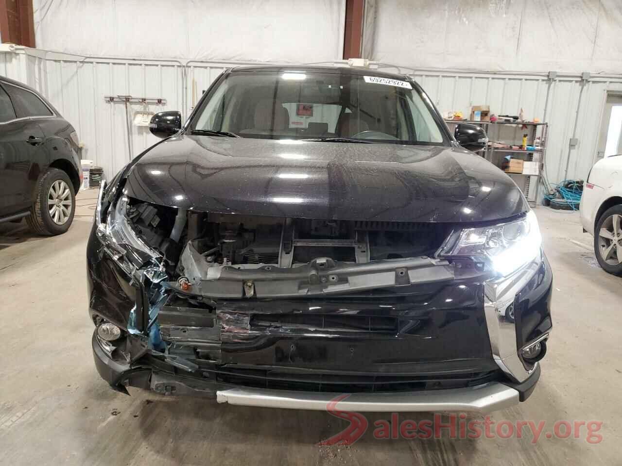 JA4AD3A33JZ016106 2018 MITSUBISHI OUTLANDER