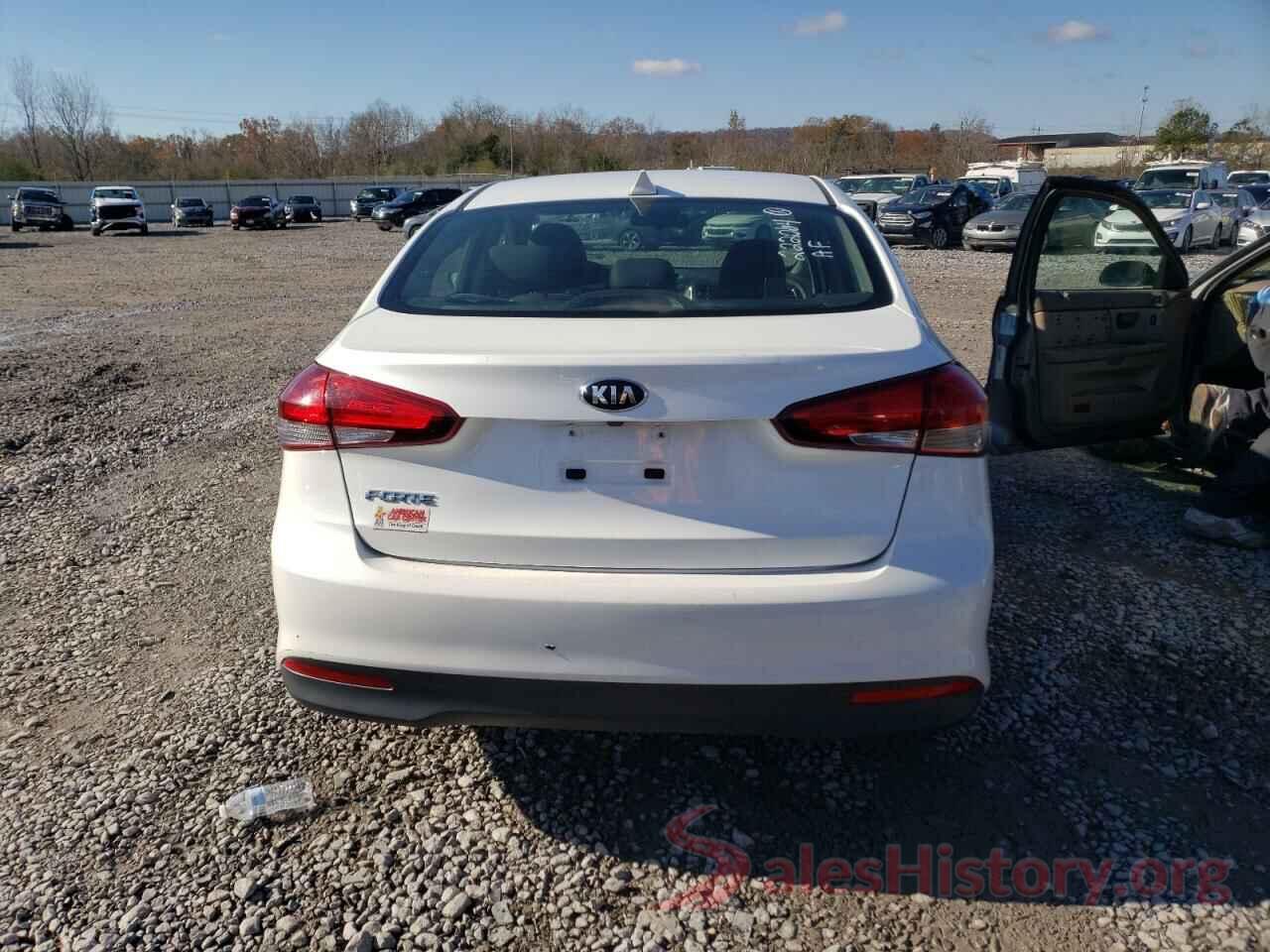 3KPFL4A79JE222064 2018 KIA FORTE