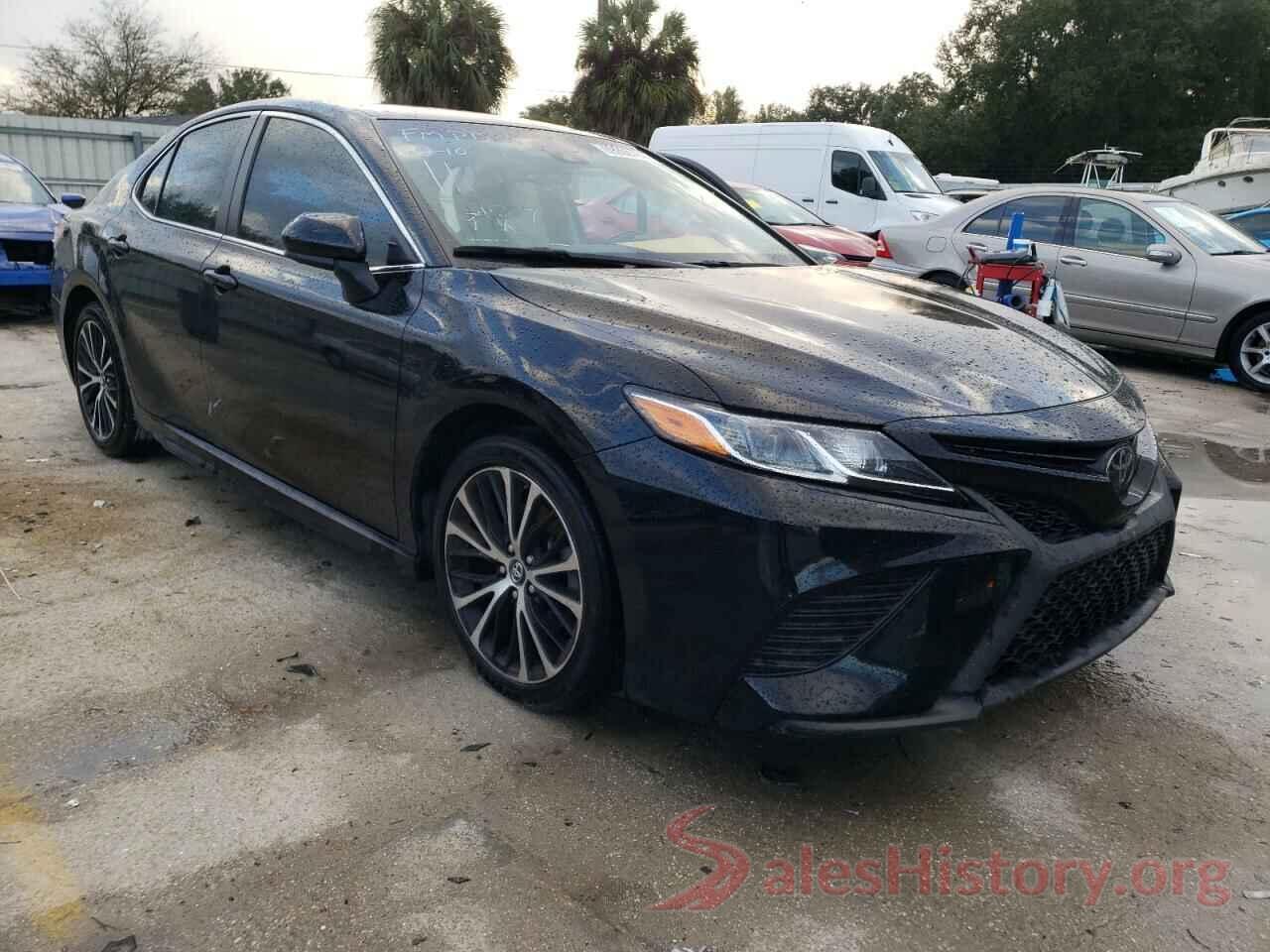 4T1B11HKXJU626632 2018 TOYOTA CAMRY