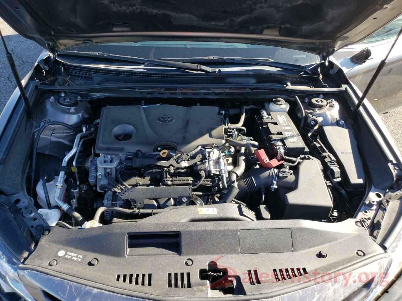 4T1B11HK1JU586215 2018 TOYOTA CAMRY