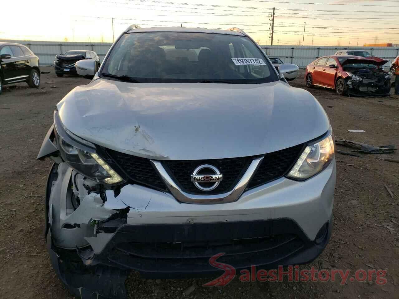 JN1BJ1CR4HW114360 2017 NISSAN ROGUE