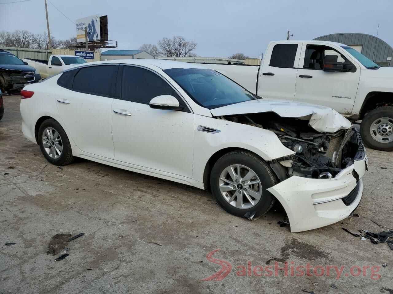 KNAGT4L31J5205878 2018 KIA OPTIMA