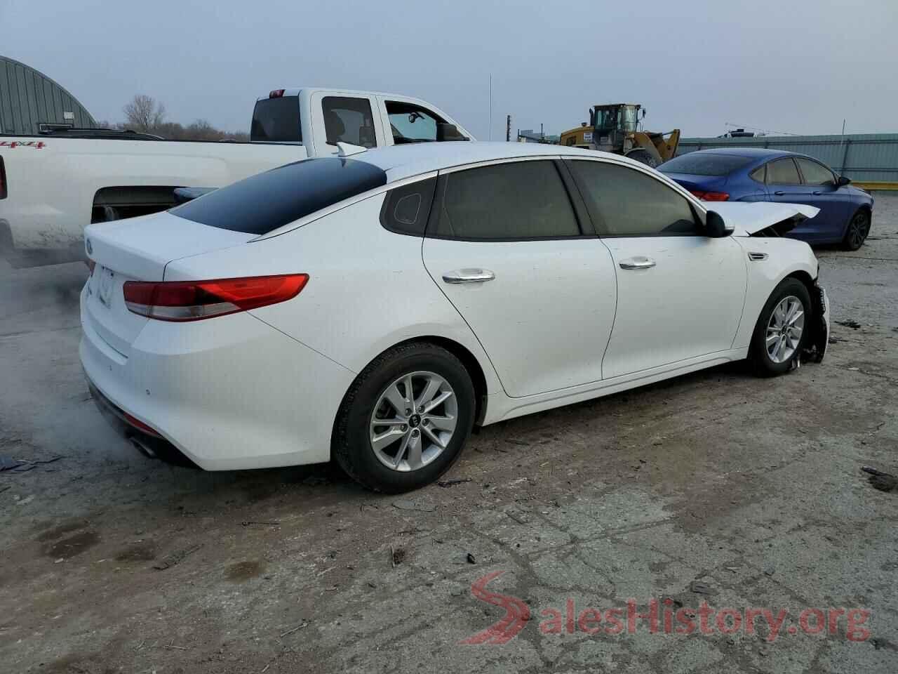 KNAGT4L31J5205878 2018 KIA OPTIMA