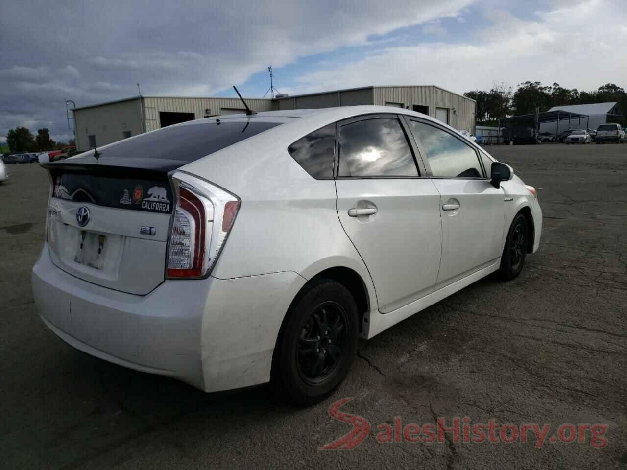 JTDKN3DU7F1987563 2015 TOYOTA PRIUS