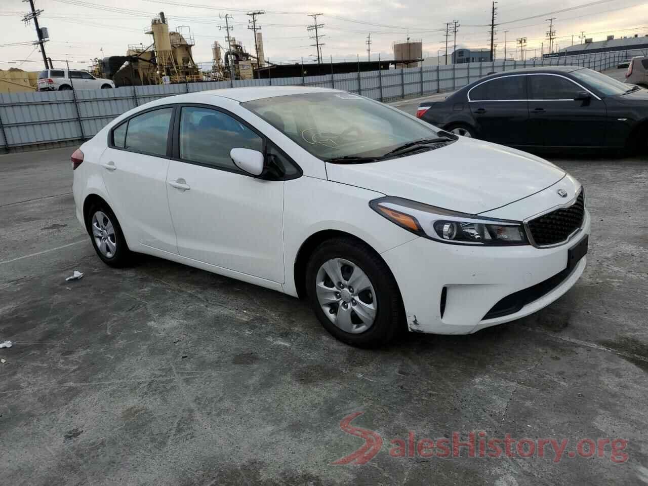 3KPFK4A73JE240823 2018 KIA FORTE