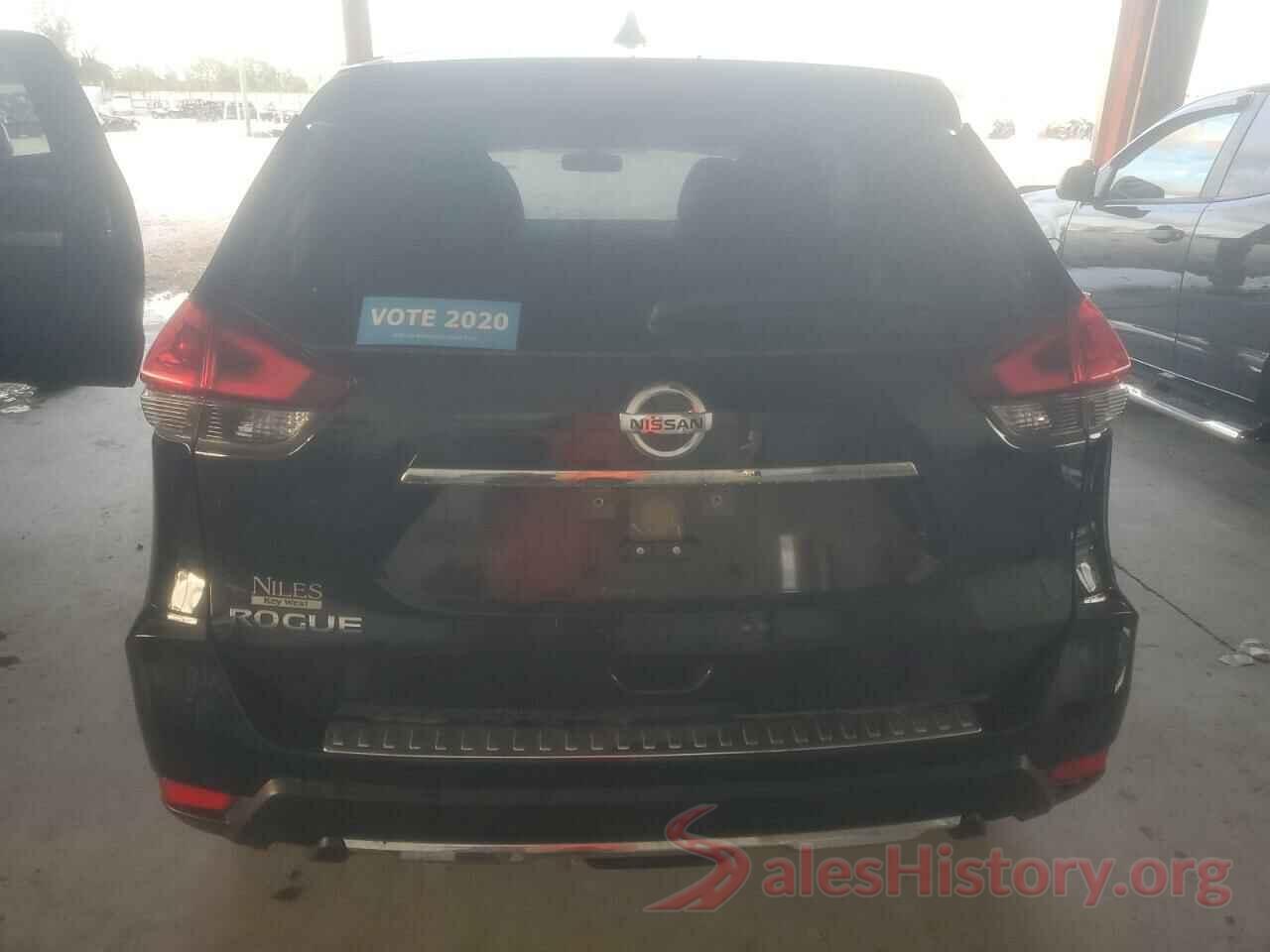 JN8AT2MT1JW457785 2018 NISSAN ROGUE