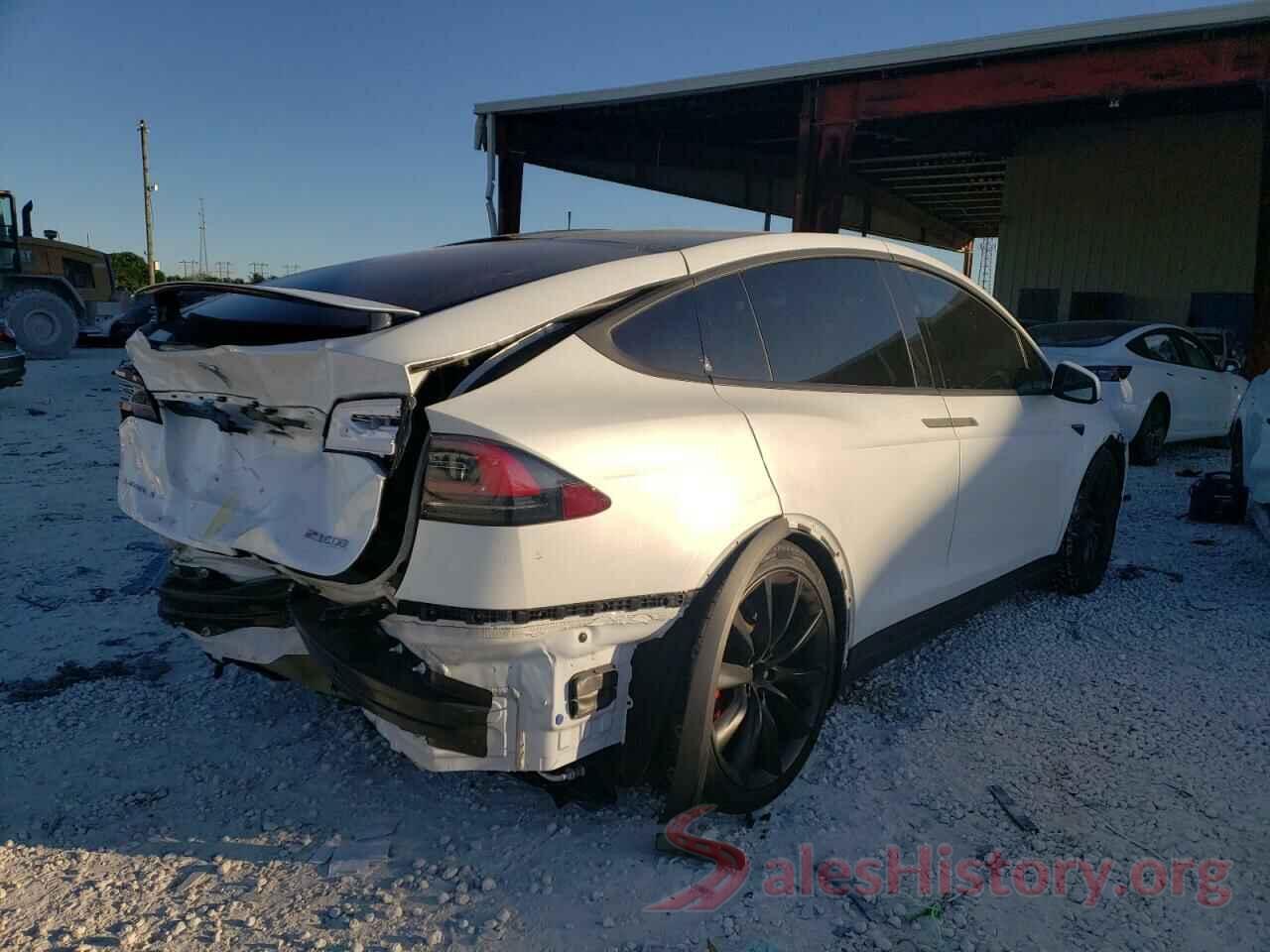 5YJXCBE41JF111351 2018 TESLA MODEL X