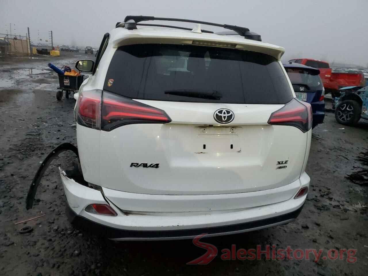 JTMRFREV7HJ708802 2017 TOYOTA RAV4