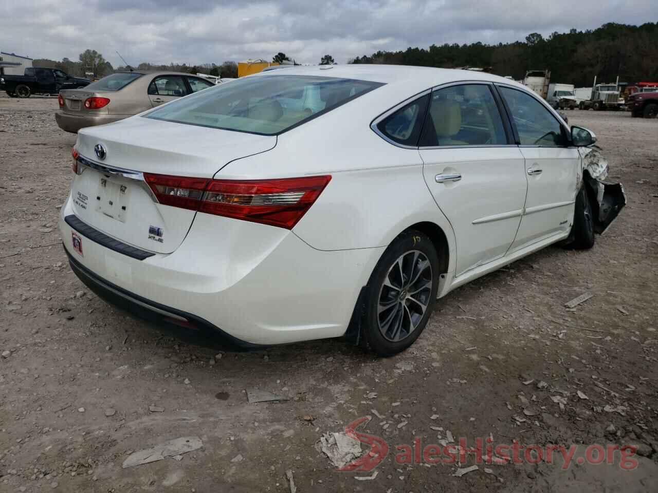 4T1BD1EB3JU060910 2018 TOYOTA AVALON