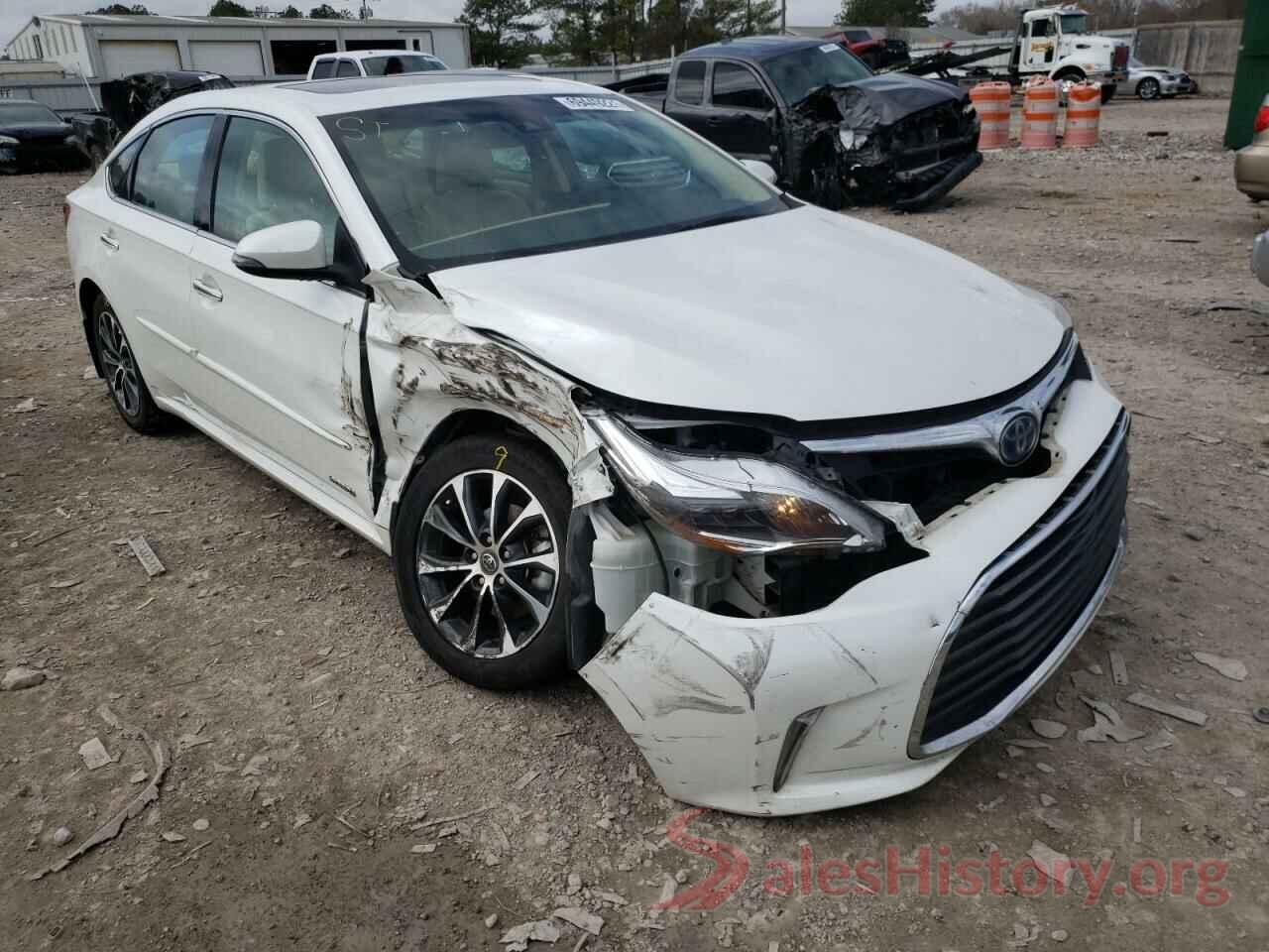 4T1BD1EB3JU060910 2018 TOYOTA AVALON