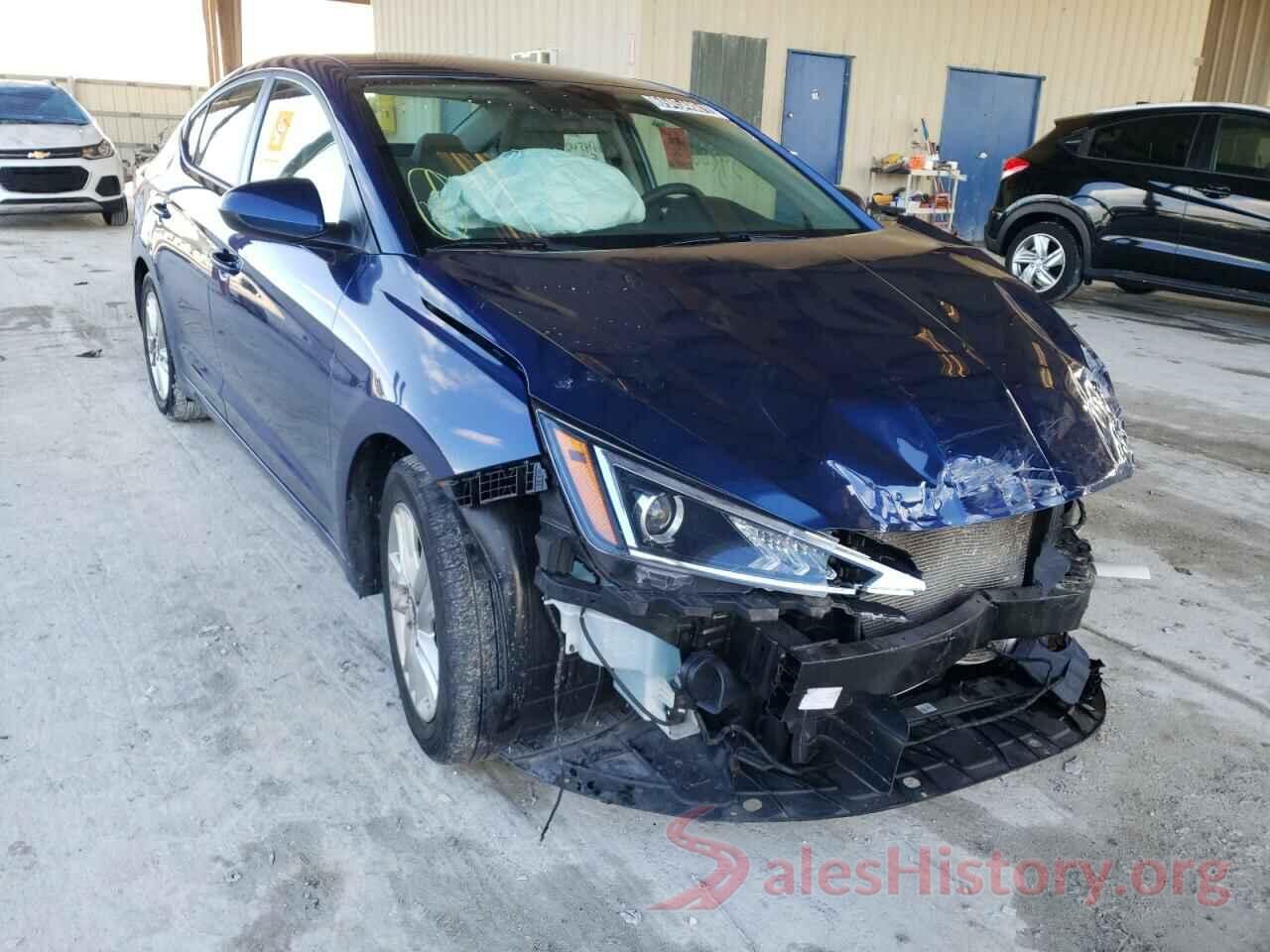 5NPD84LF1KH467581 2019 HYUNDAI ELANTRA