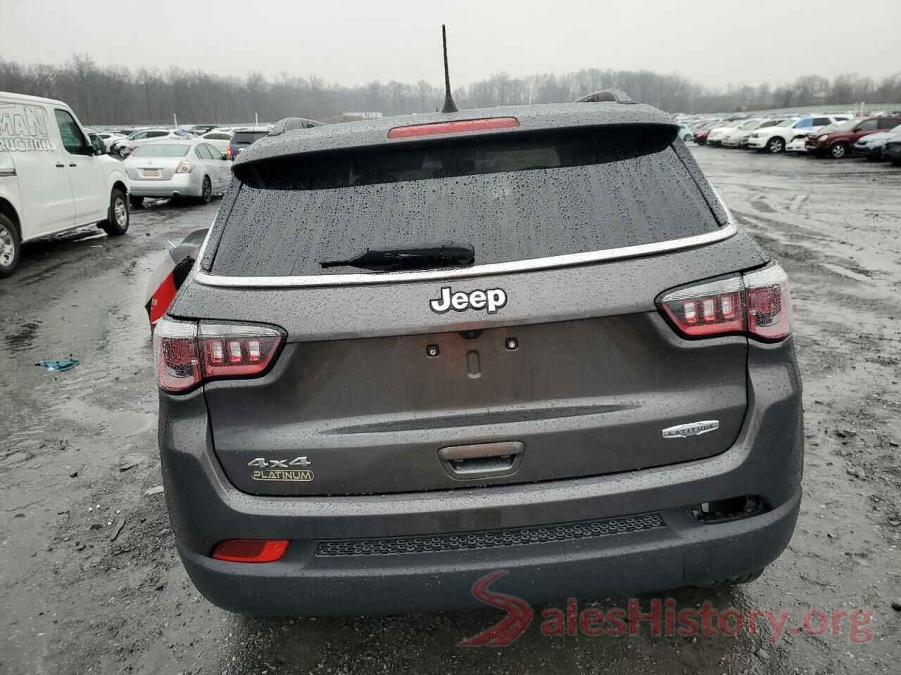 3C4NJDBB4JT435682 2018 JEEP COMPASS