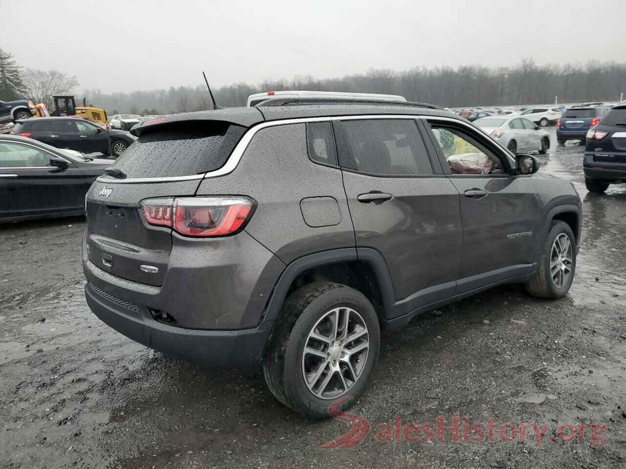 3C4NJDBB4JT435682 2018 JEEP COMPASS