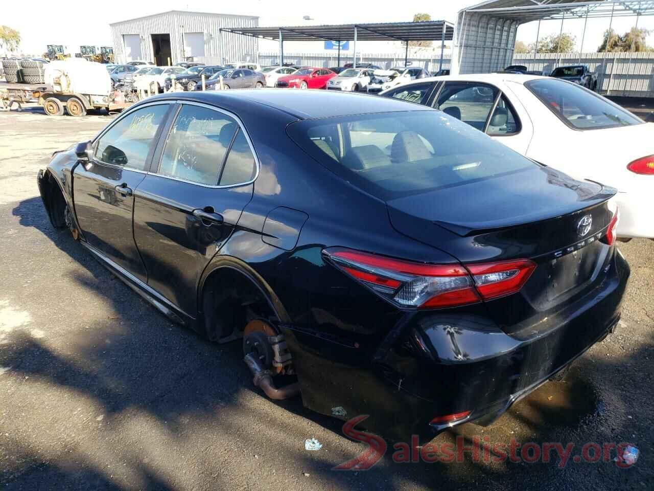 JTNB11HK8J3056393 2018 TOYOTA CAMRY