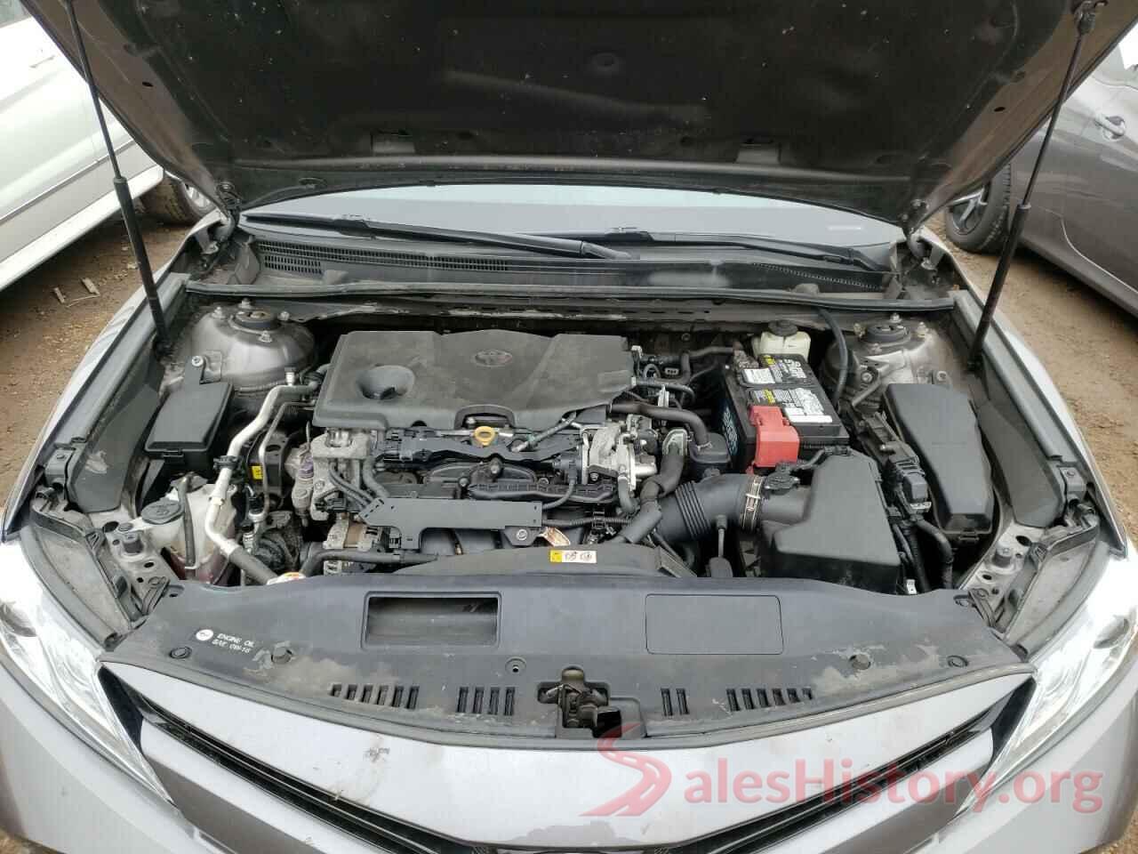 4T1B11HK5JU070696 2018 TOYOTA CAMRY