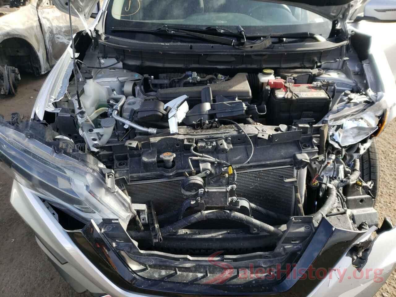 KNMAT2MV2JP559877 2018 NISSAN ROGUE