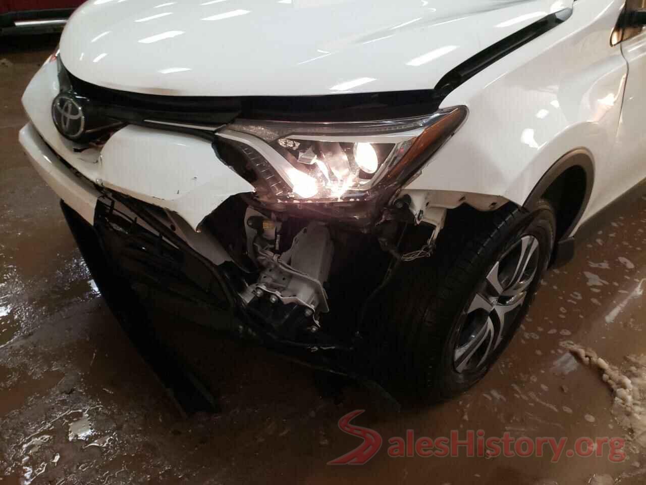 JTMBFREV2JJ232109 2018 TOYOTA RAV4