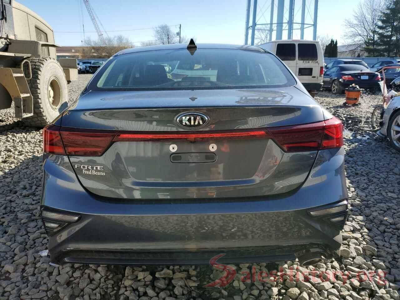 3KPF24AD3KE060572 2019 KIA FORTE