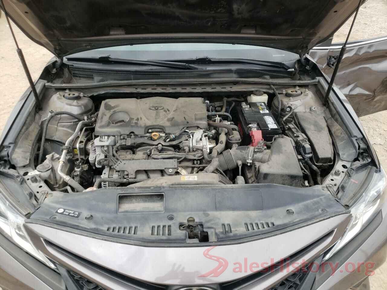 4T1B11HK9JU139180 2018 TOYOTA CAMRY