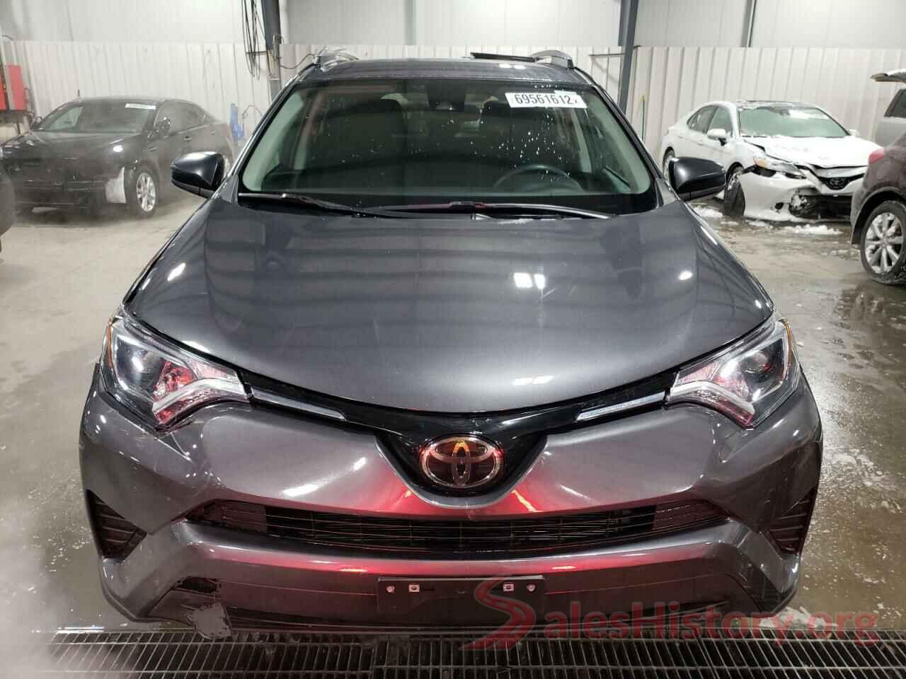 2T3BFREV0JW857965 2018 TOYOTA RAV4