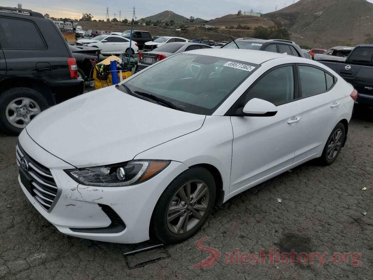 5NPD84LF5JH320324 2018 HYUNDAI ELANTRA