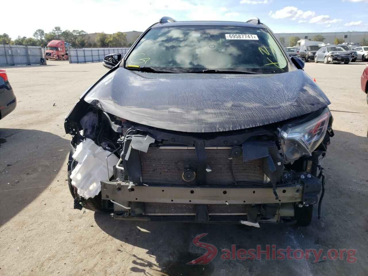 2T3WFREV9HW381940 2017 TOYOTA RAV4