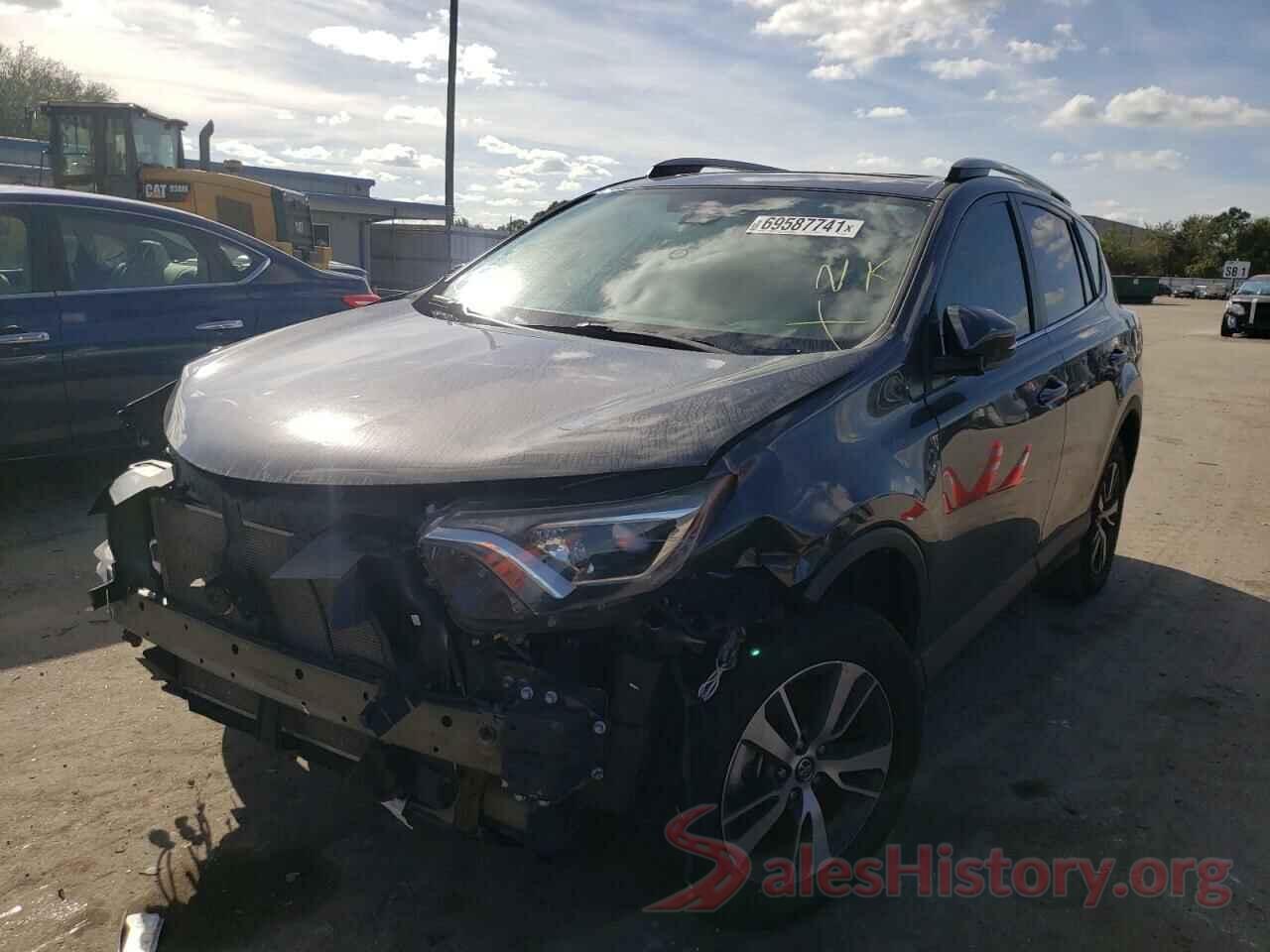 2T3WFREV9HW381940 2017 TOYOTA RAV4