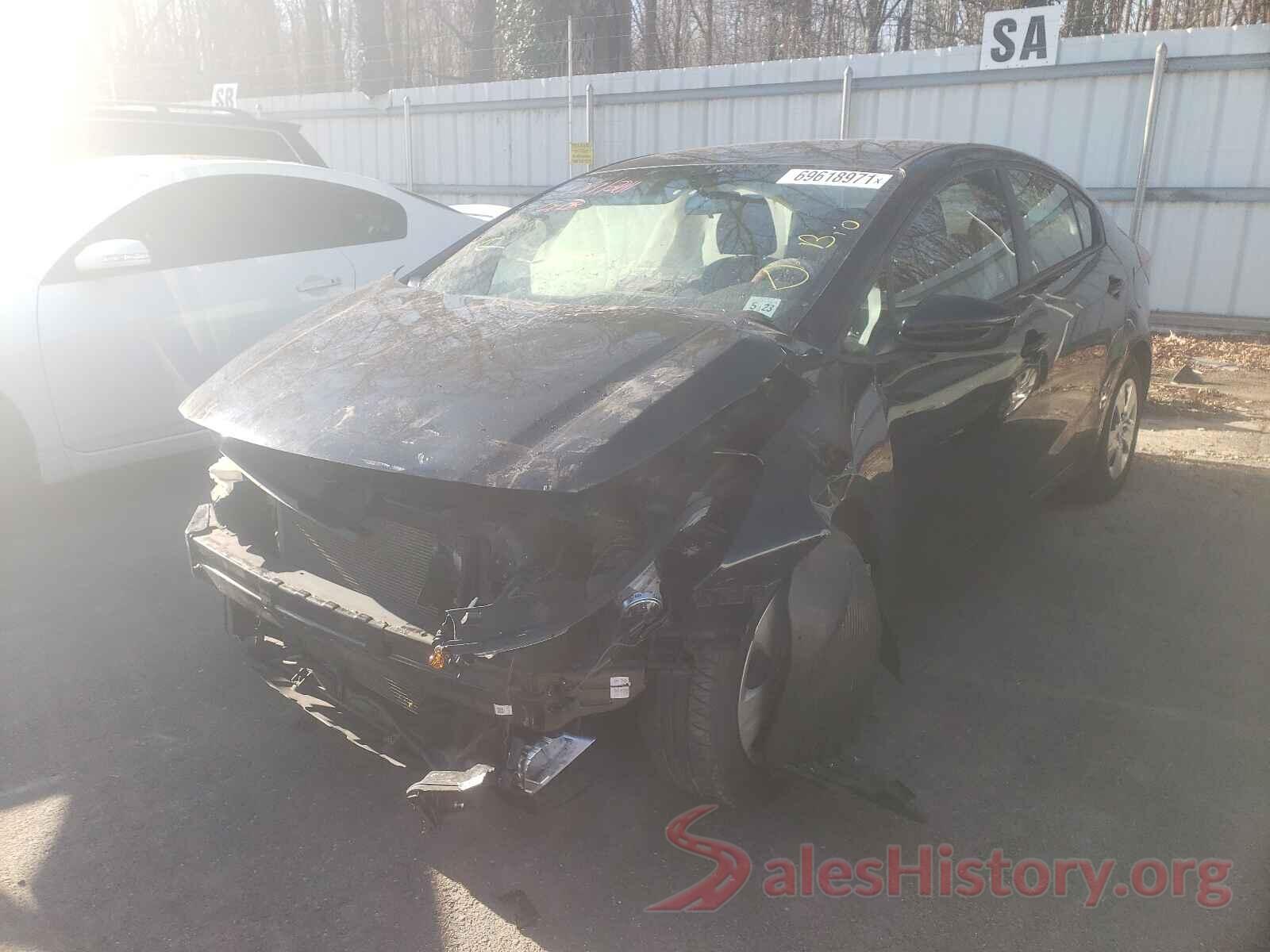 3KPFK4A76JE239584 2018 KIA FORTE