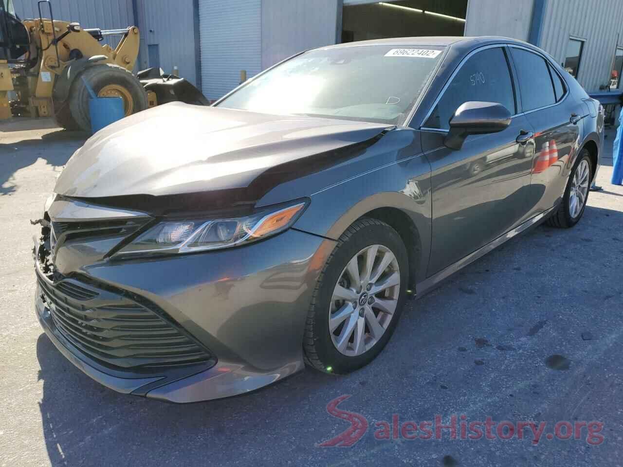 4T1B11HK7JU609996 2018 TOYOTA CAMRY